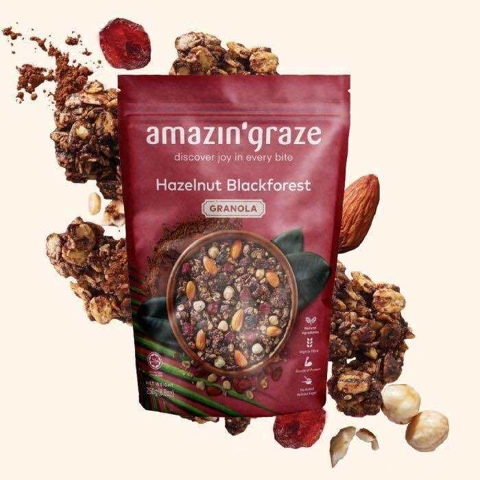 Amazin' Graze Granola Hazelnut Blackforest 250G x 15