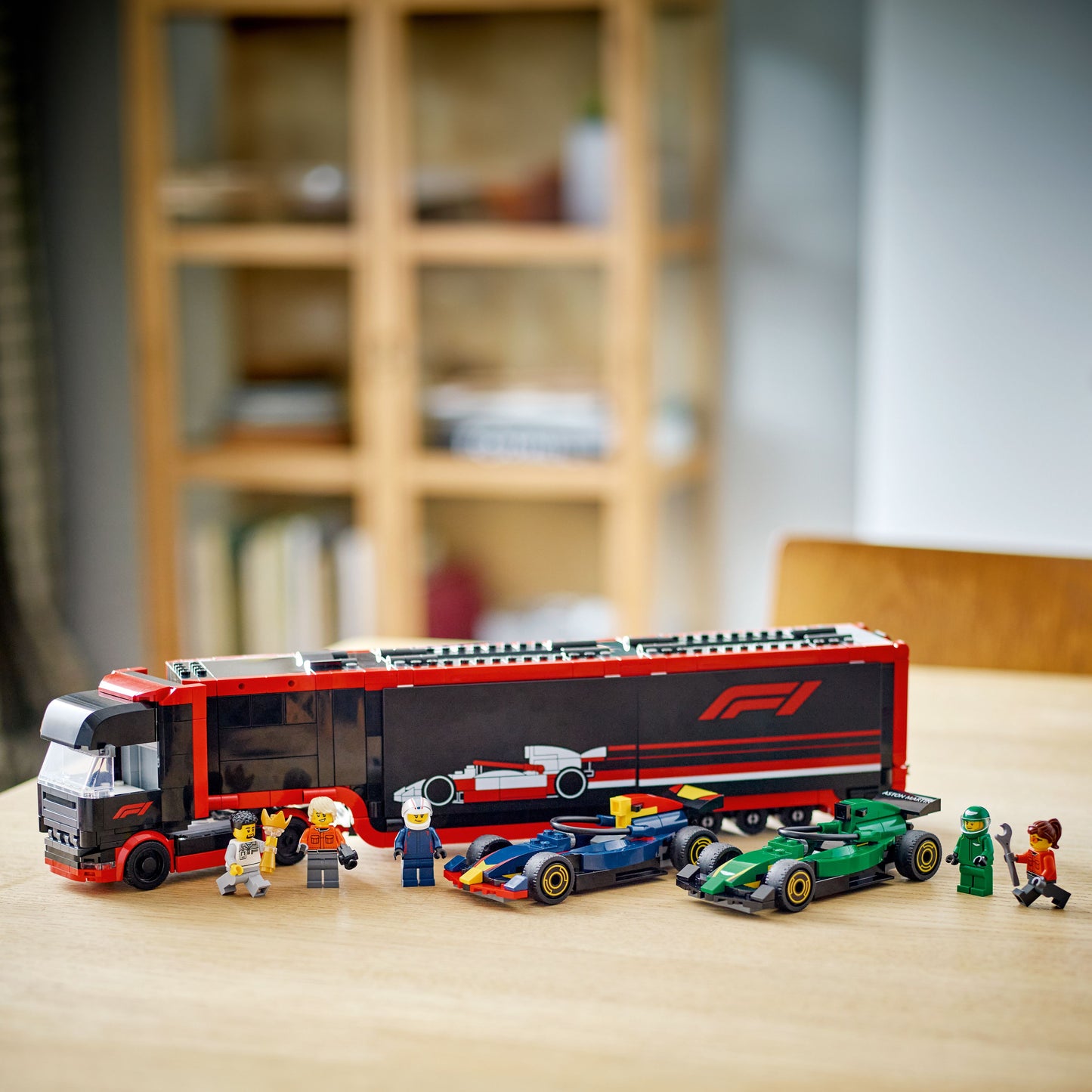 LEGO F1 Truck with RB20 & AMR24 F1 Cars 60445