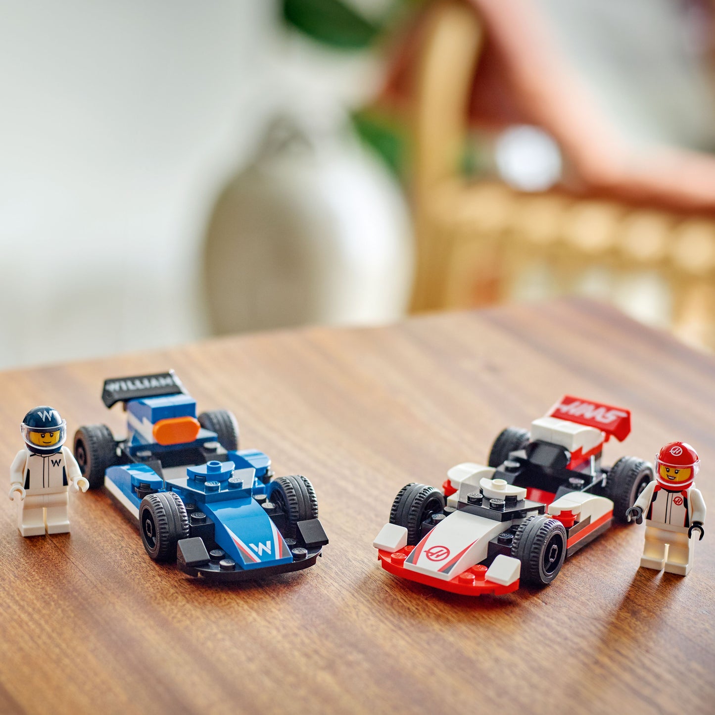 LEGO F1 Williams Racing & Haas F1 Race Cars 60464