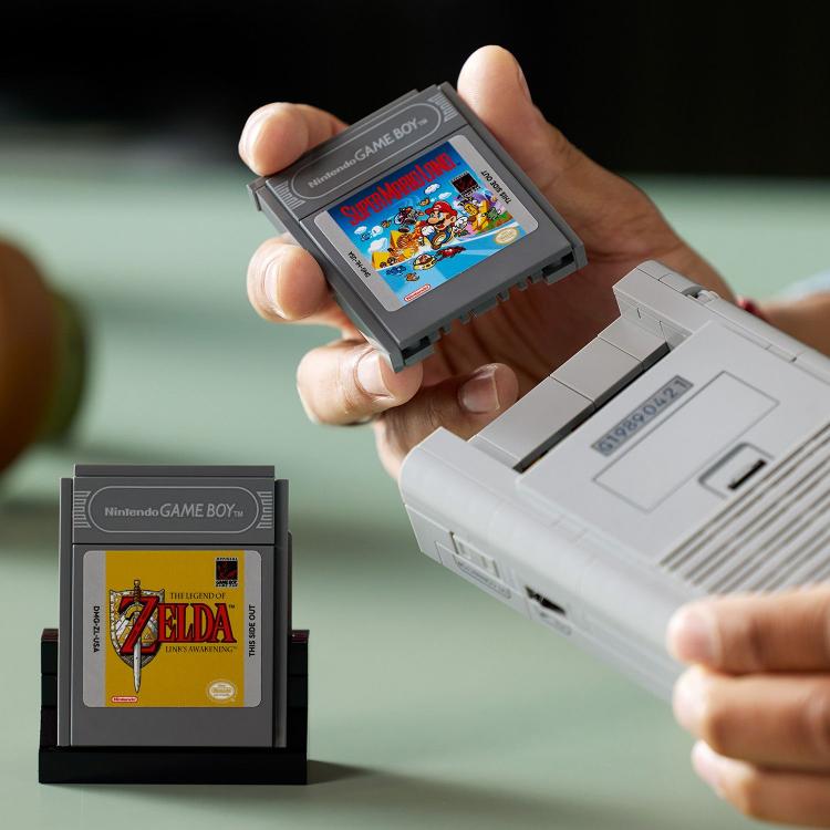 LEGO 72046 Game Boy V29