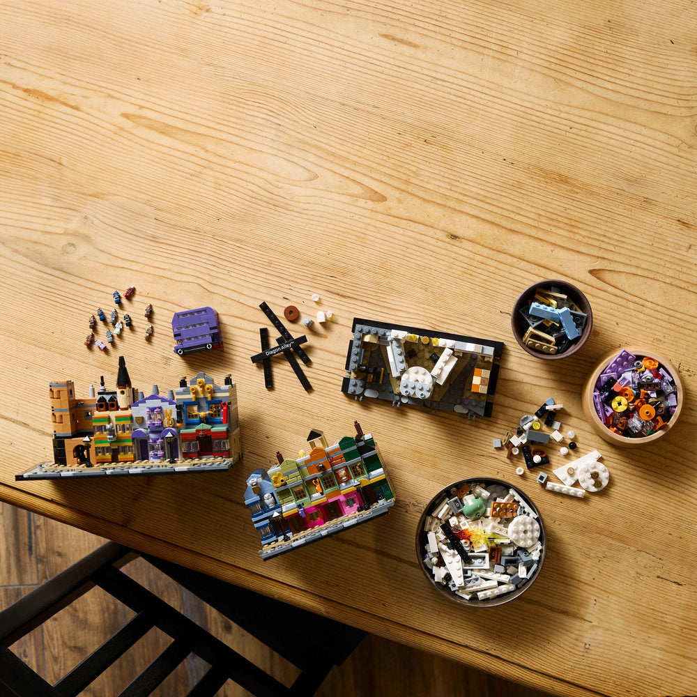 LEGO 76444 Diagon Alley™ Wizarding Shops
